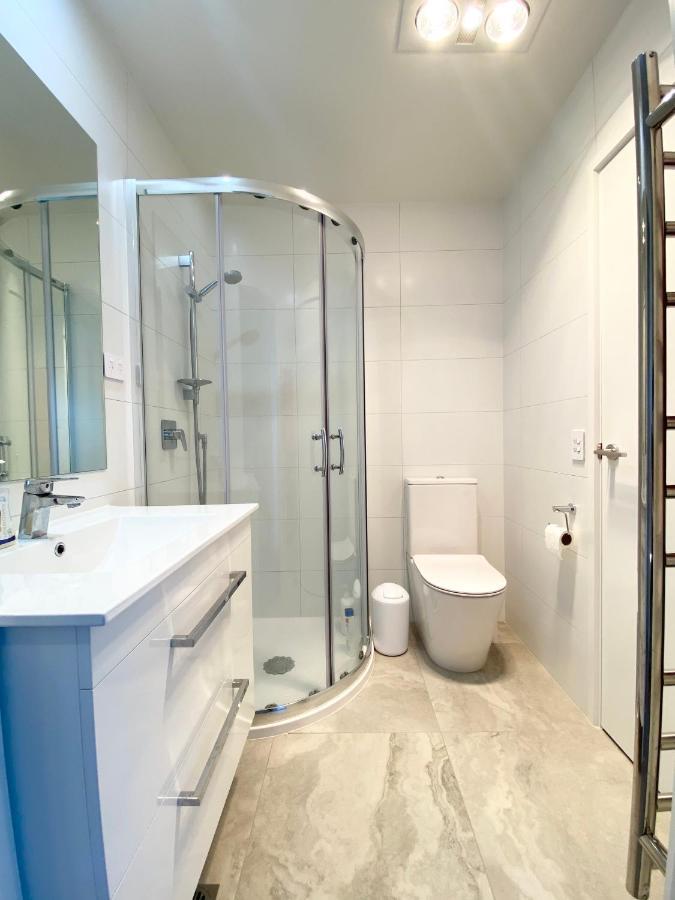 Stunning Townhouse - Walking To Botany Shopping Center Apartman Auckland Kültér fotó
